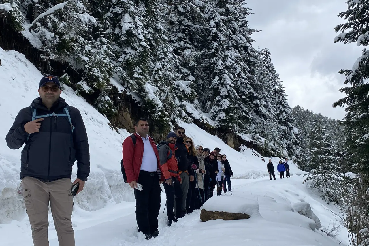 Zigana’da kışı ve baharı bir arada yaşadılar 9