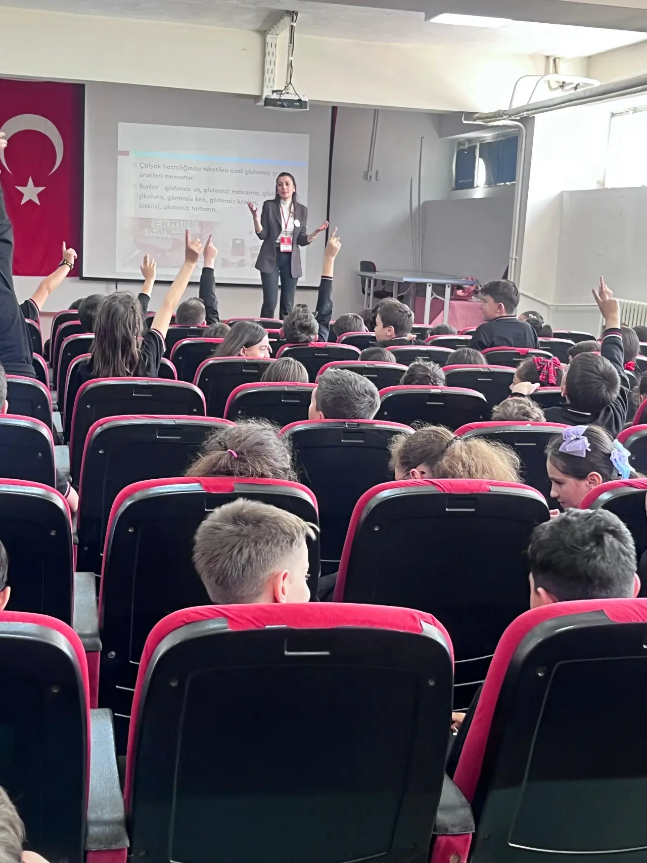 Atatürk Ortaokulunda 9 Mayıs Dünya Çölyak Günü Farkındalık Etkinliği 2