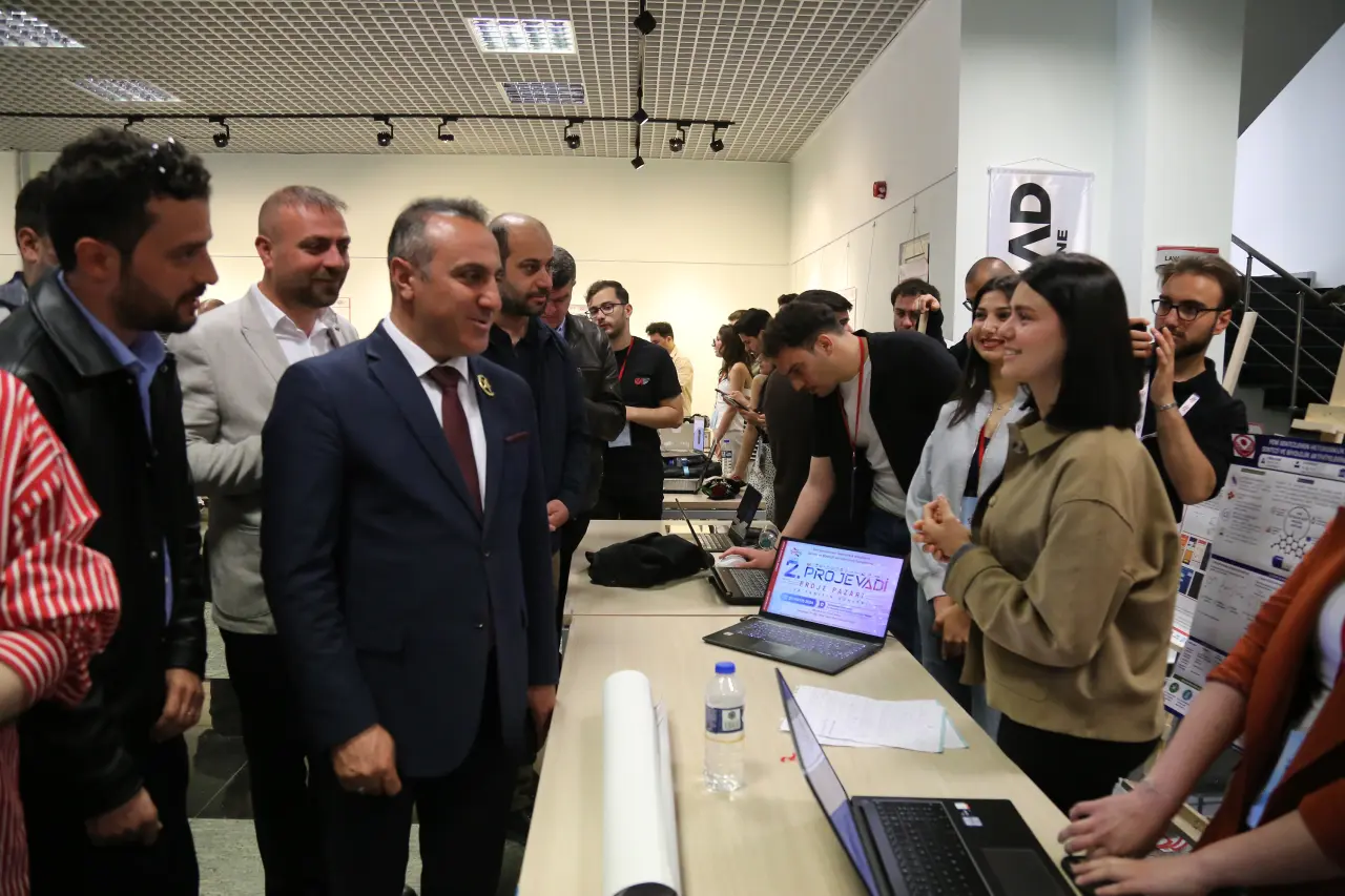 Gümüşhane'de "Silikon Vadisi" Hayali Gerçek Oluyor! Rektör Müjdeyi Verdi: Girişim Ofisi Kuruldu 10