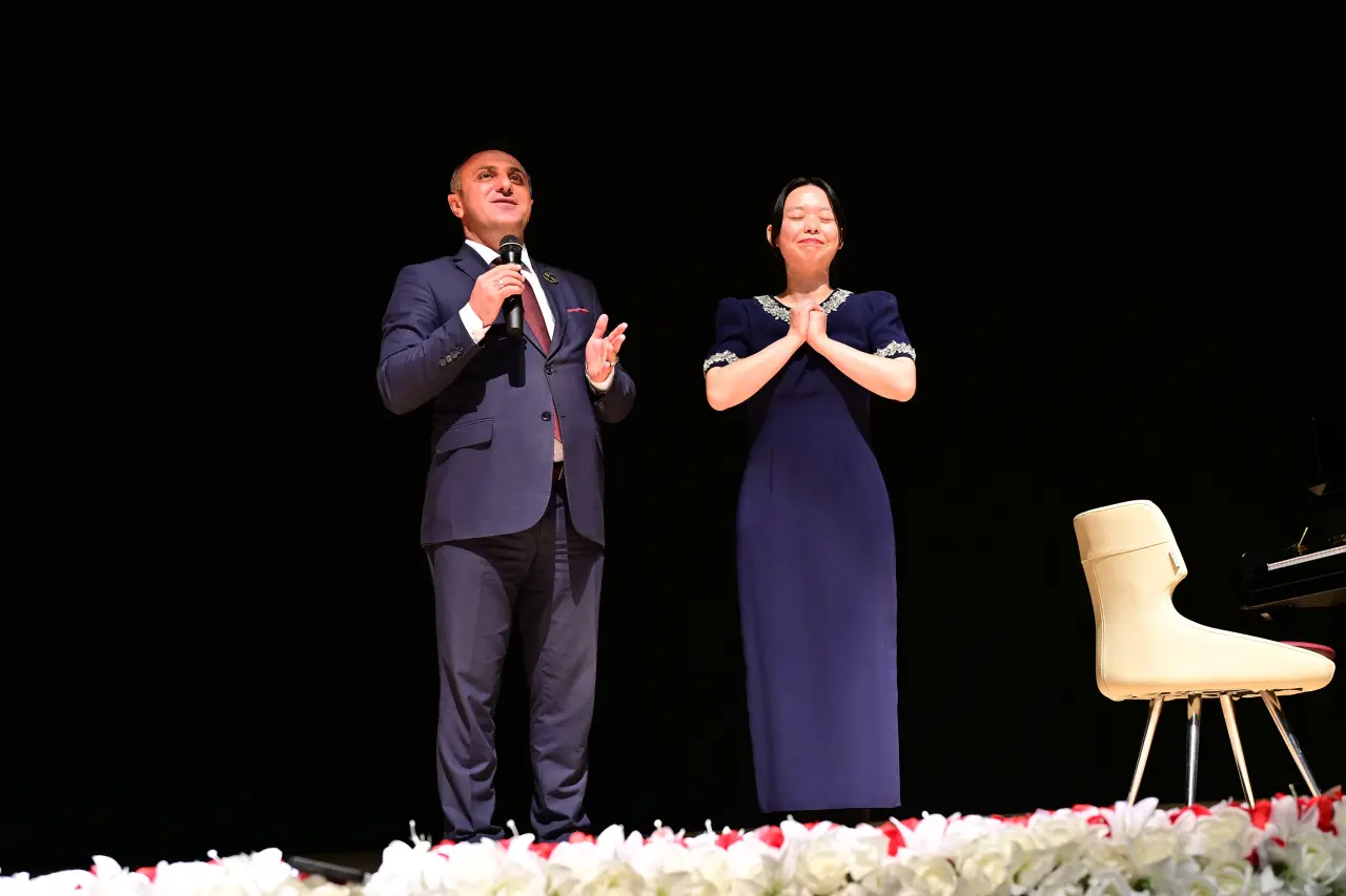 Dünyaca ünlü piyanist Dr. Belinda Chen Gümüşhane’yi büyüledi 18