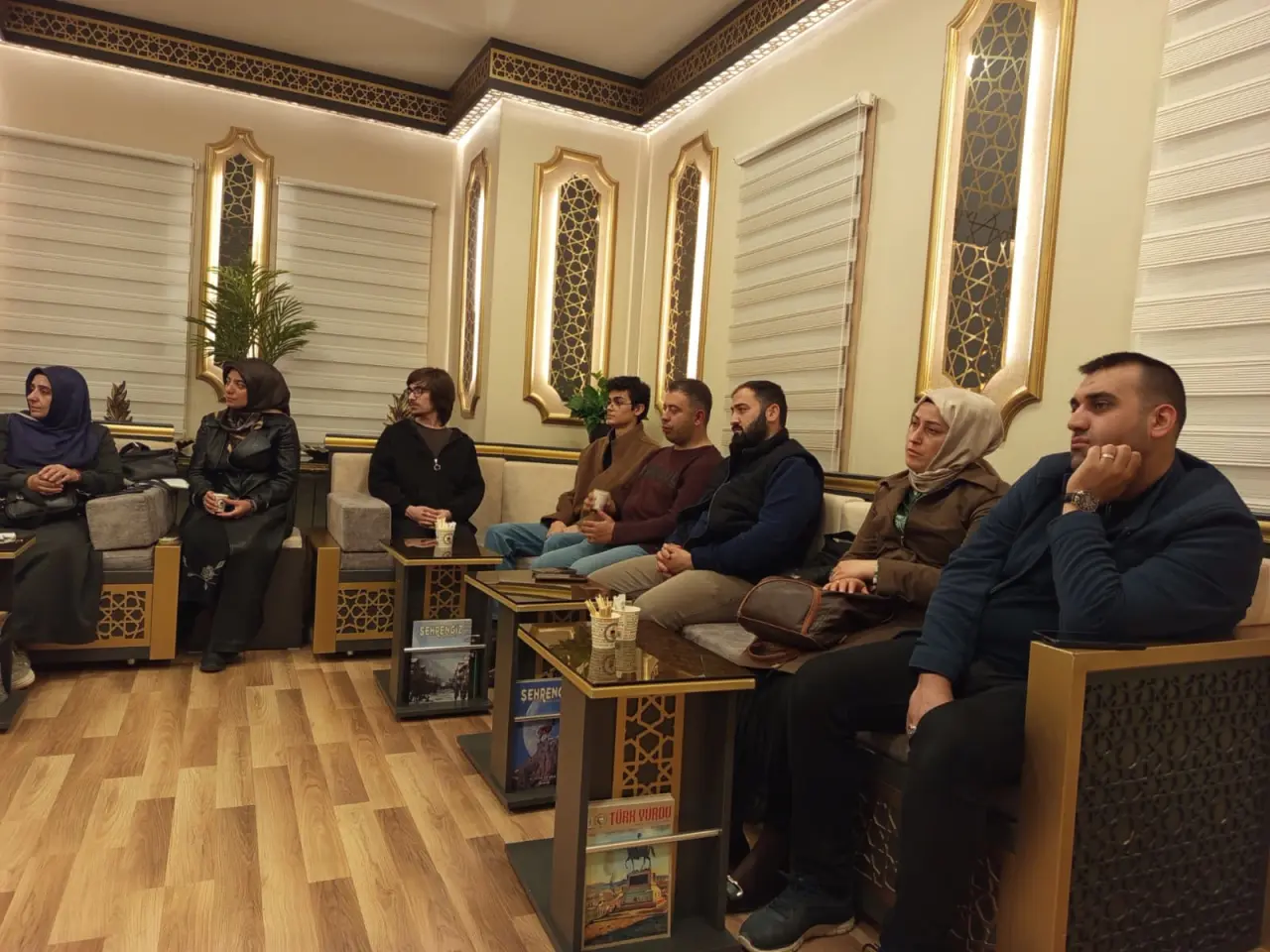 "Evde Konuşuyorsunuz Telefonunuza Reklamı Geliyor!" Prof. Dr. Emre Aslan'dan Çarpıcı Yapay Zeka Uyarısı 7