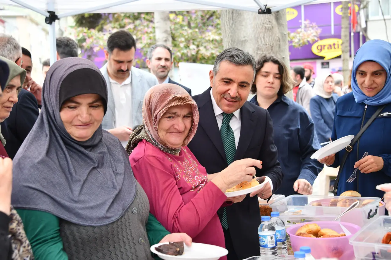 Fatih Parkı’nda Engel Tanımayan Buluşma: El Emeği Ürünler Göz Kamaştırdı 7