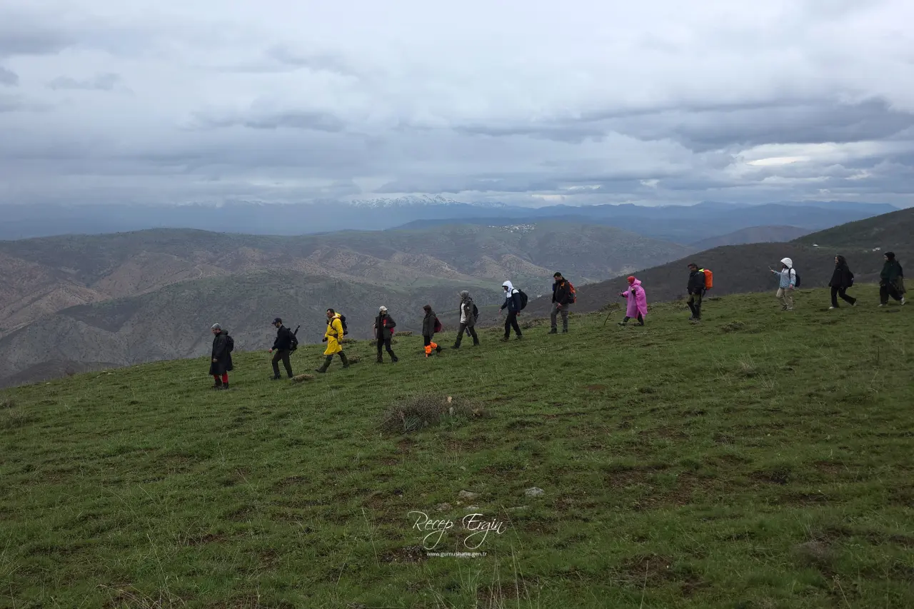 GÜDAK’tan Şiran çıkarması: Göller, çiçekler ve yağmur altında yürüyüş 14