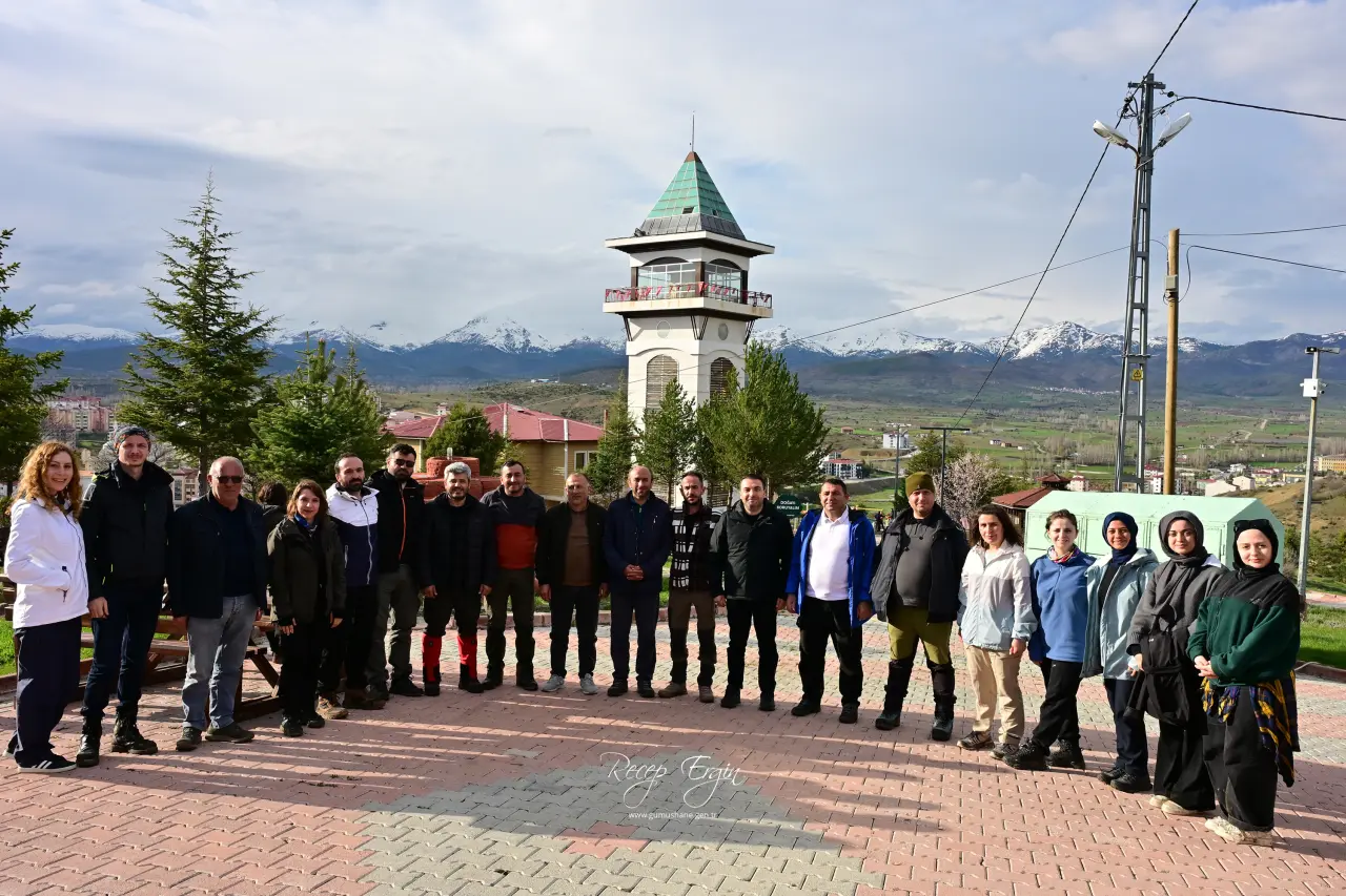 GÜDAK’tan Şiran çıkarması: Göller, çiçekler ve yağmur altında yürüyüş 52