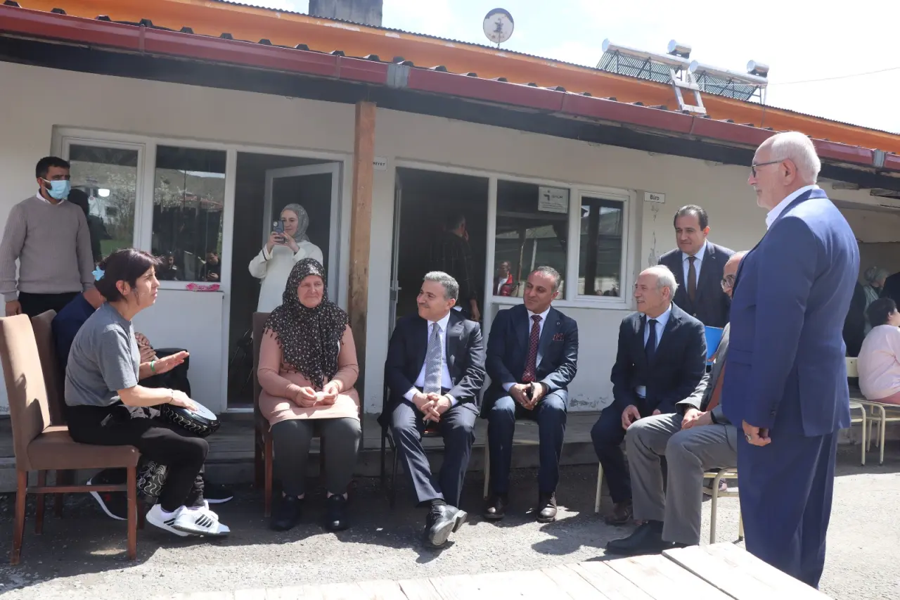 Gülen Yüzler Bakımevi’nde Afet Bilinci ve Toplumsal Duyarlılık Buluşması Gerçekleştirildi 4