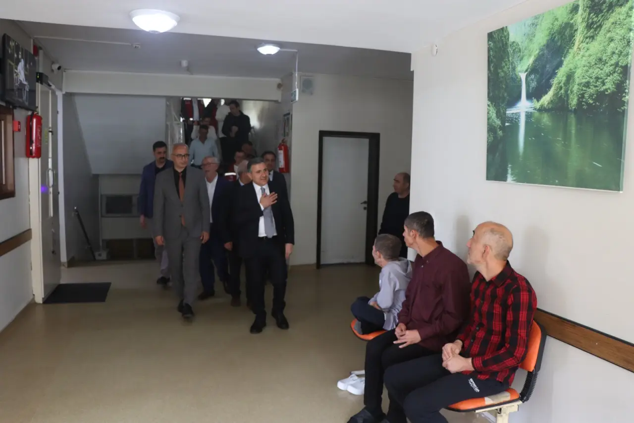 Gülen Yüzler Bakımevi’nde Afet Bilinci ve Toplumsal Duyarlılık Buluşması Gerçekleştirildi 14