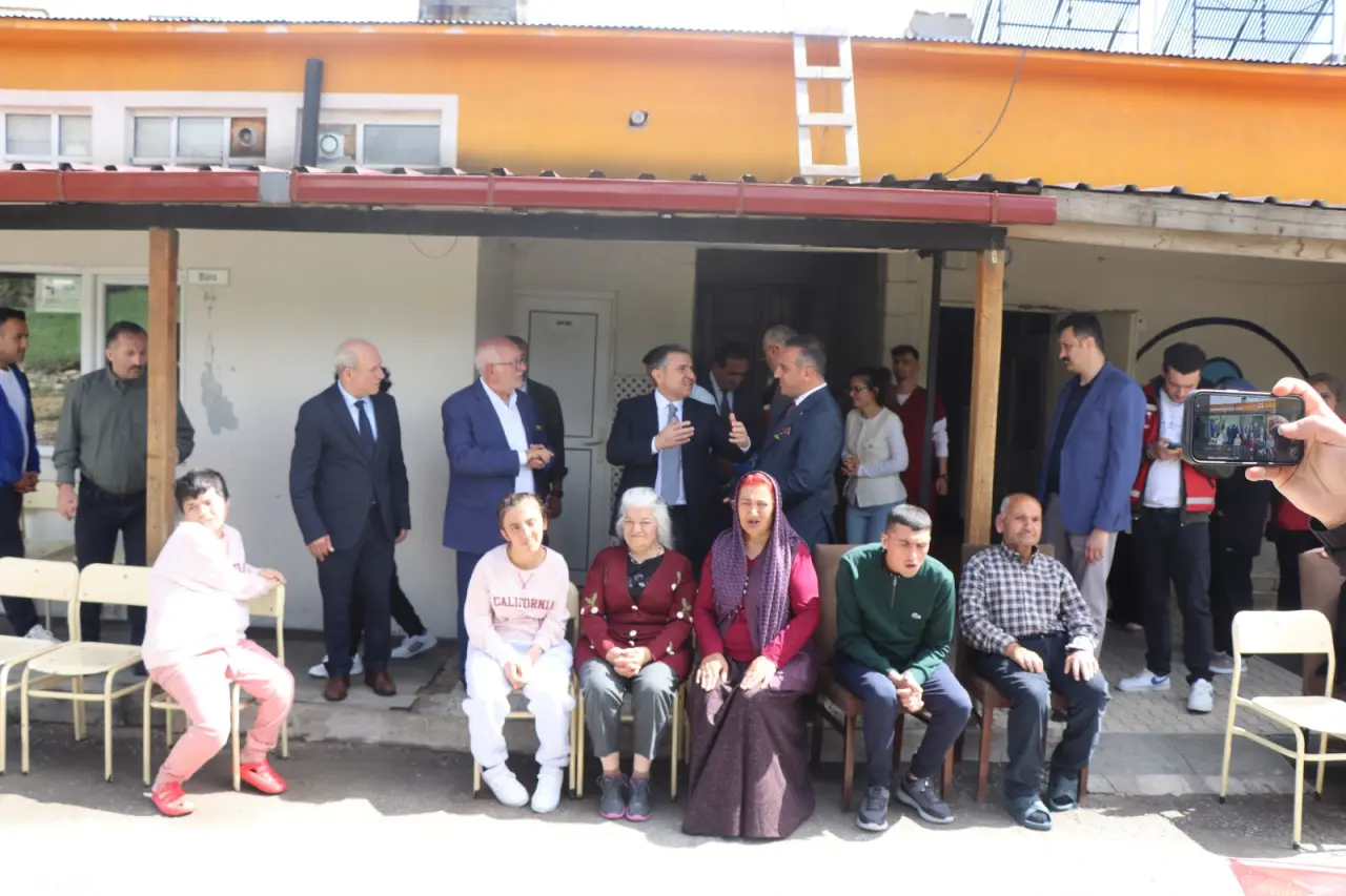 Gülen Yüzler Bakımevi’nde Afet Bilinci ve Toplumsal Duyarlılık Buluşması Gerçekleştirildi 16