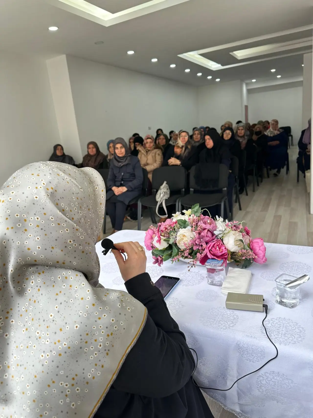 Gümüşhane İl Müftülüğü Kadınlara Yönelik "Dijital Dünyada Aile ve Çocuk" Konferansı Düzenledi 5
