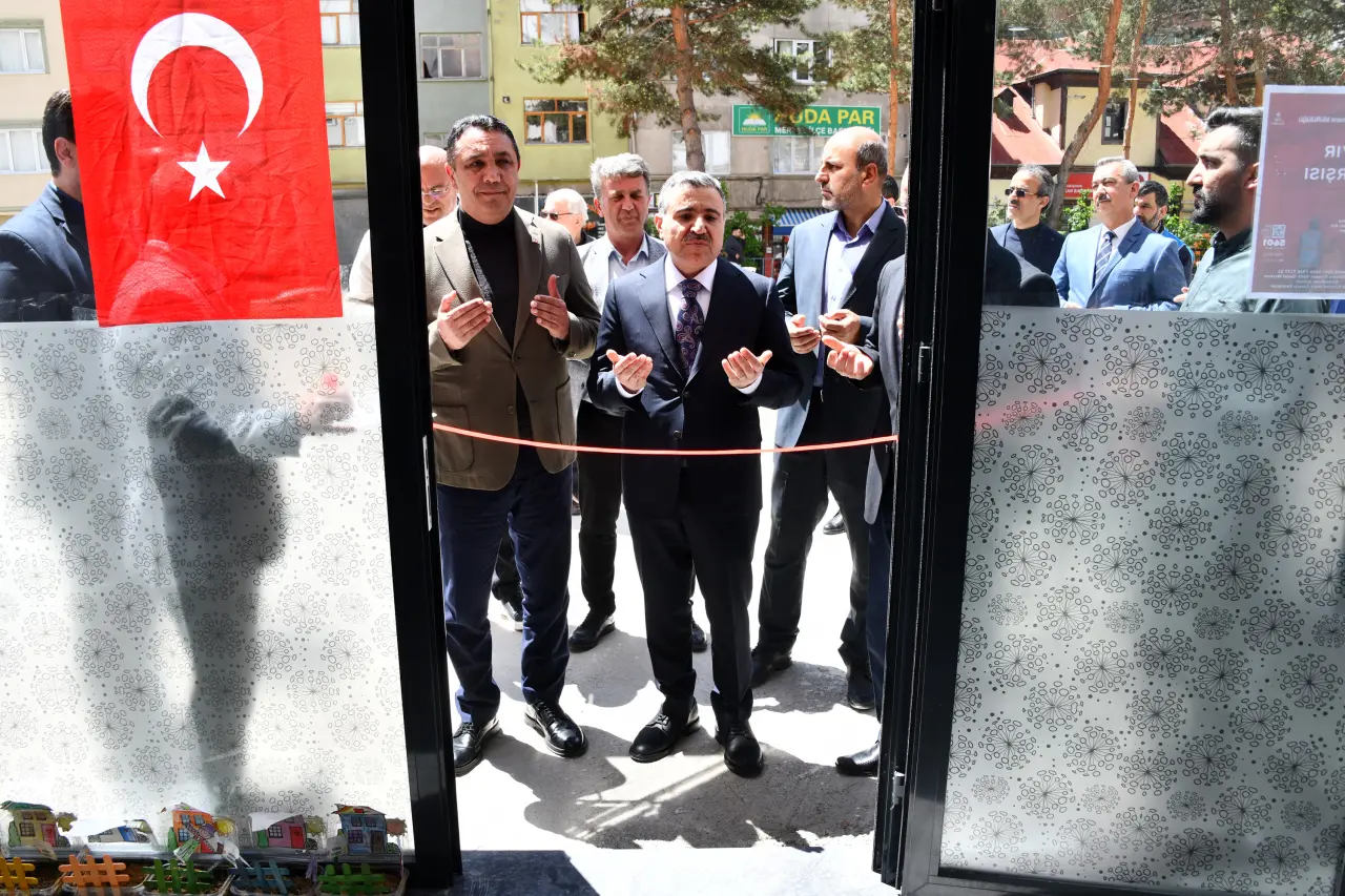 Gümüşhane İl Müftülüğü’nün Hayır Çarşısı Dualarla Açıldı 1