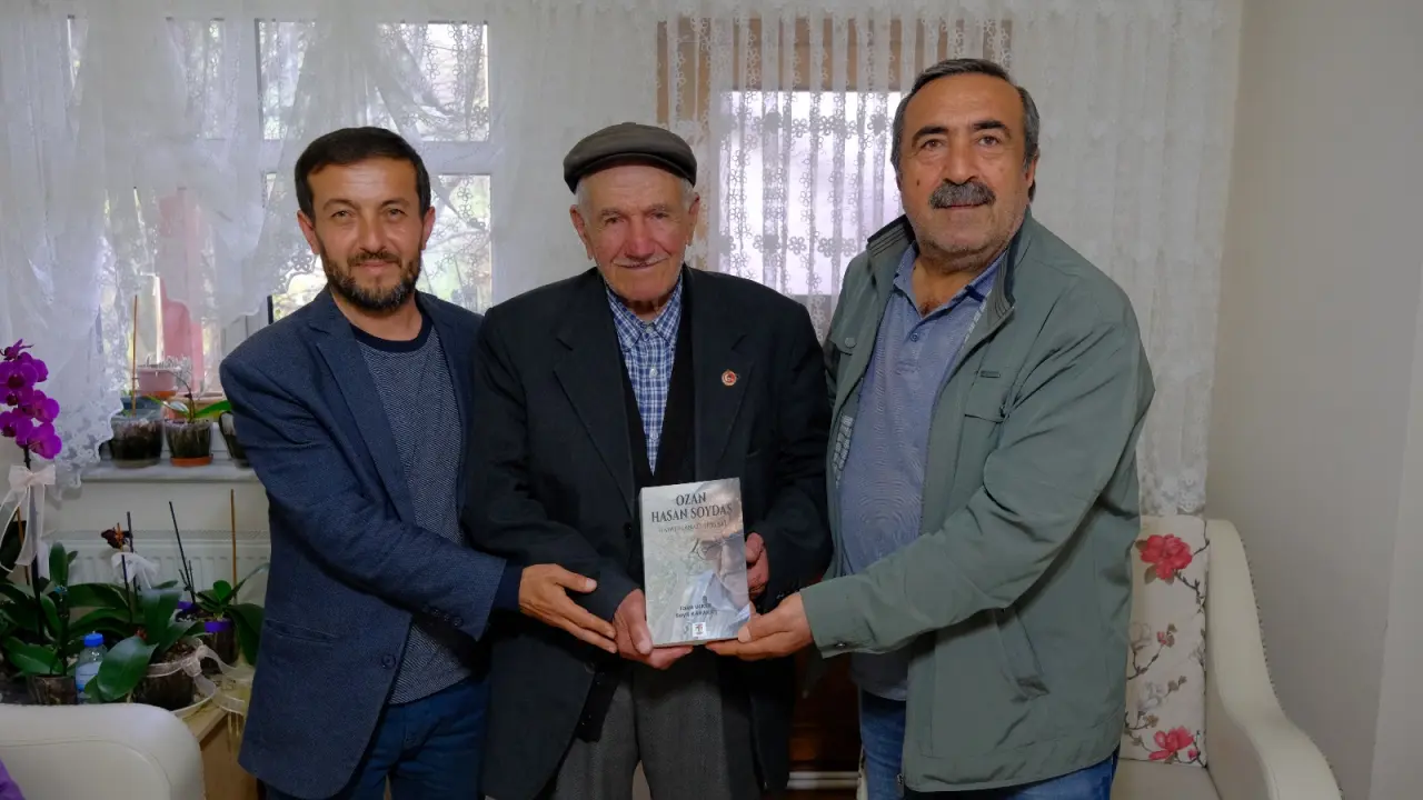 Gümüşhane Kültür Hayatına Dev Katkı: Ozan Hasan Soydaş Kitabı Yayınlandı 3