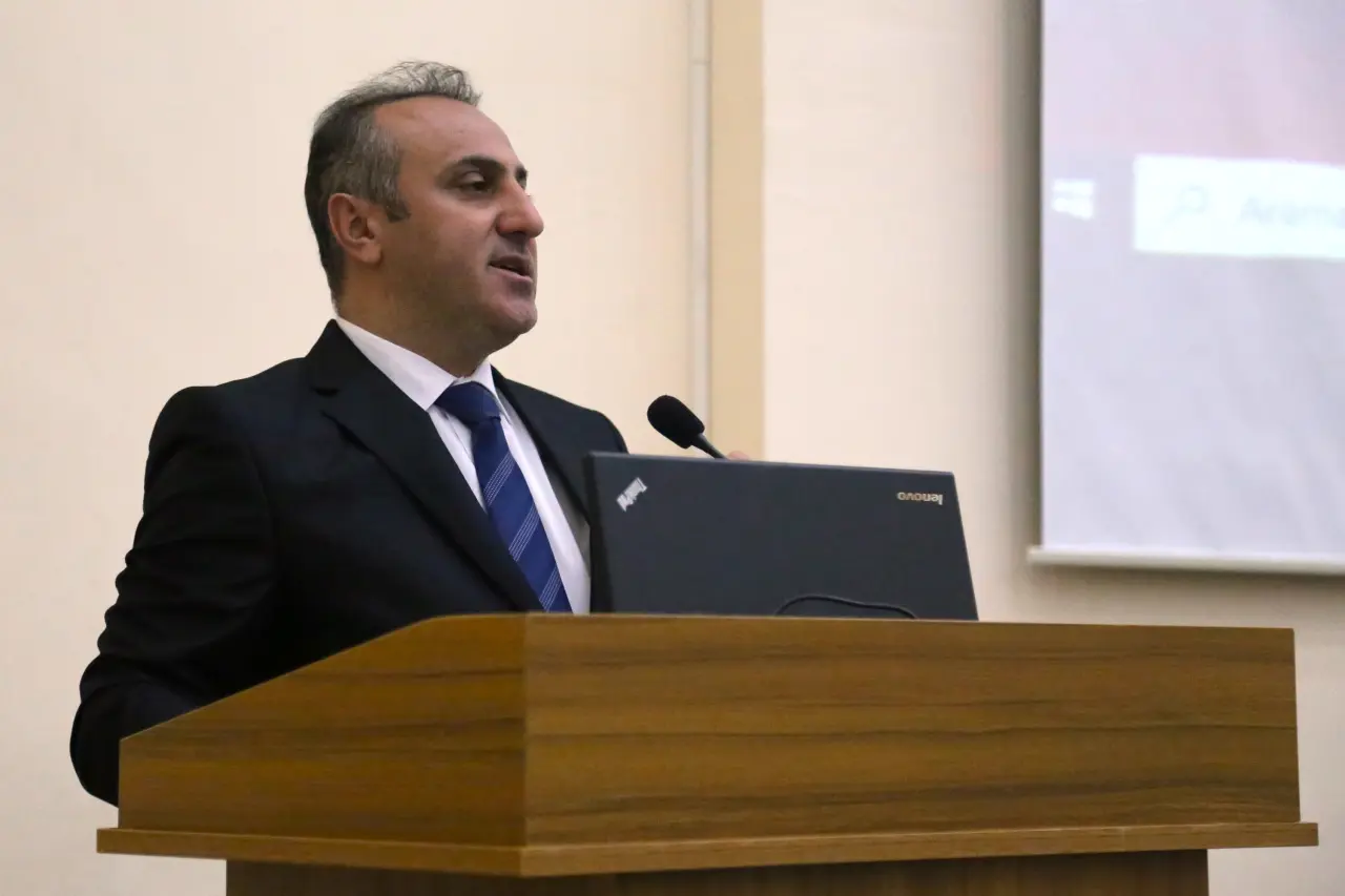 Gümüşhane Üniversitesi’nde ‘Düşünceden Şiire Yolculuk’ Programı Düzenlendi 4