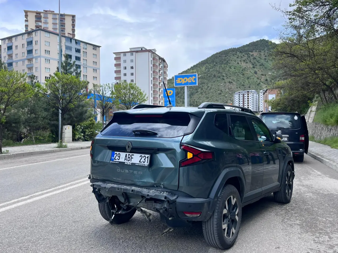 Gümüşhane'de 4 Aracın Karıştığı Zincirleme Trafik Kazasında 4 Kişi Yaralandı 2