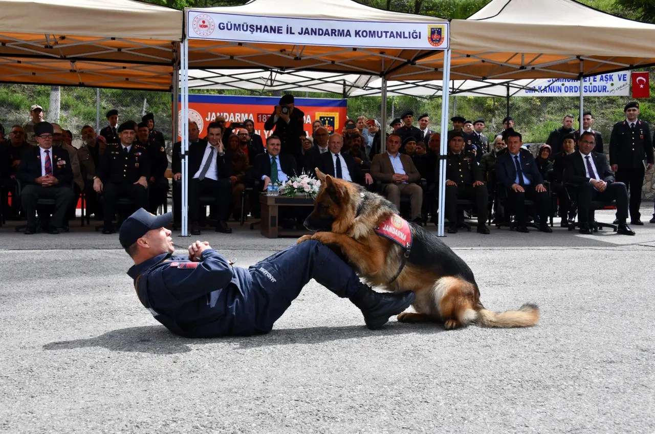Gümüşhane’de 9 özel birey bir günlüğüne Mehmetçik oldu 51