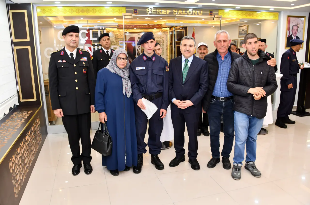 Gümüşhane’de 9 özel birey bir günlüğüne Mehmetçik oldu 11
