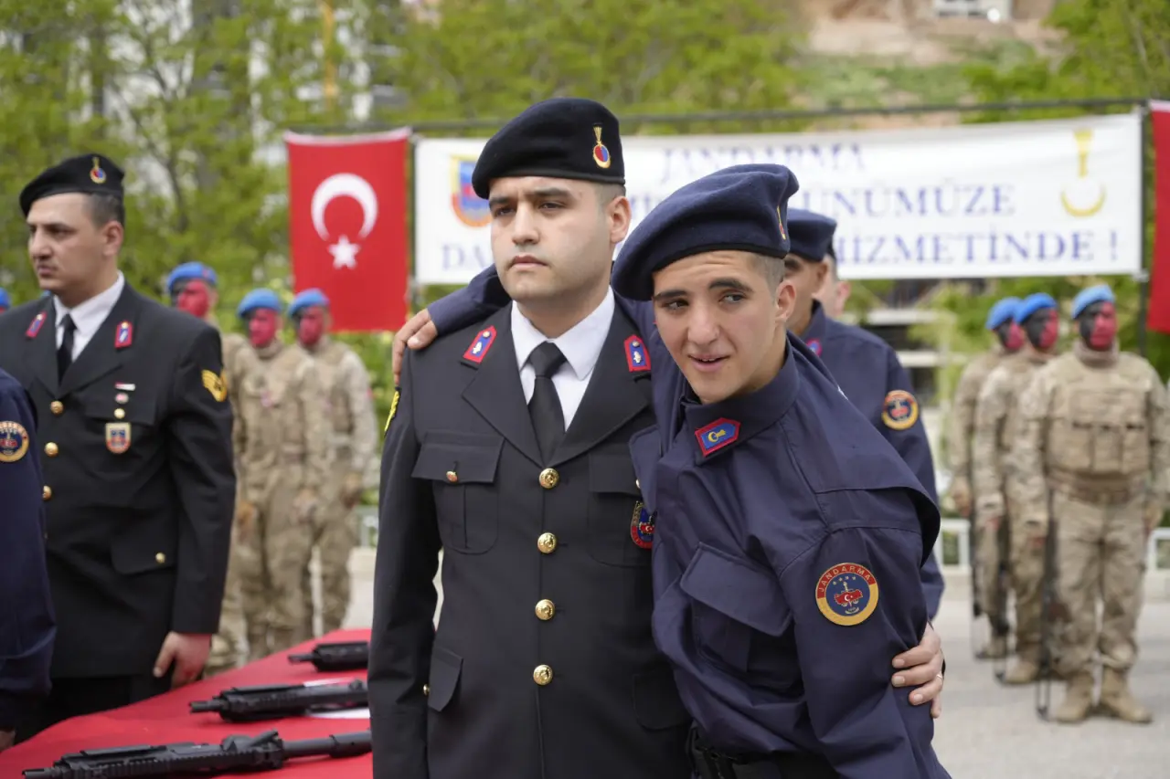 Gümüşhane’de 9 özel birey bir günlüğüne Mehmetçik oldu 76