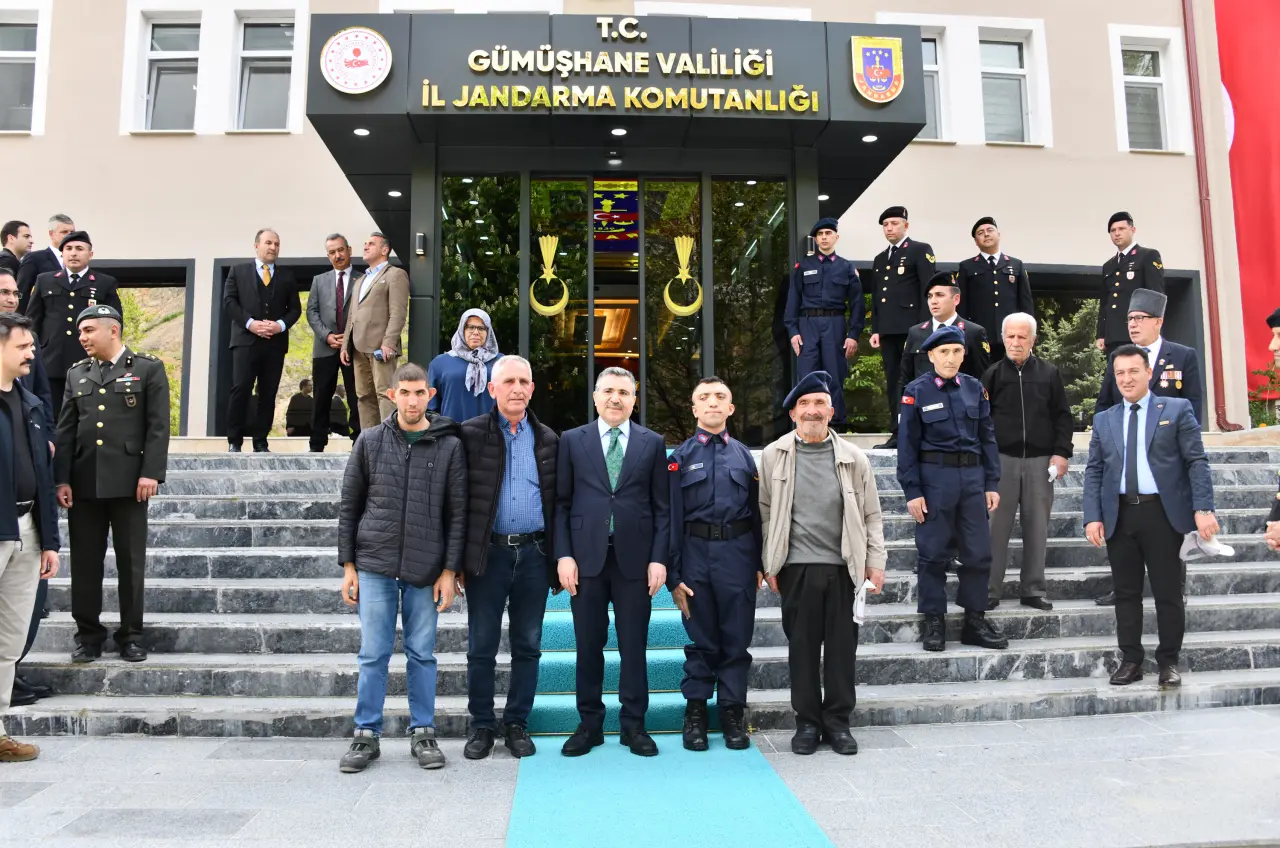 Gümüşhane’de 9 özel birey bir günlüğüne Mehmetçik oldu 55