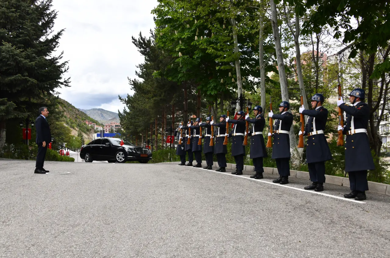 Gümüşhane’de 9 özel birey bir günlüğüne Mehmetçik oldu 15