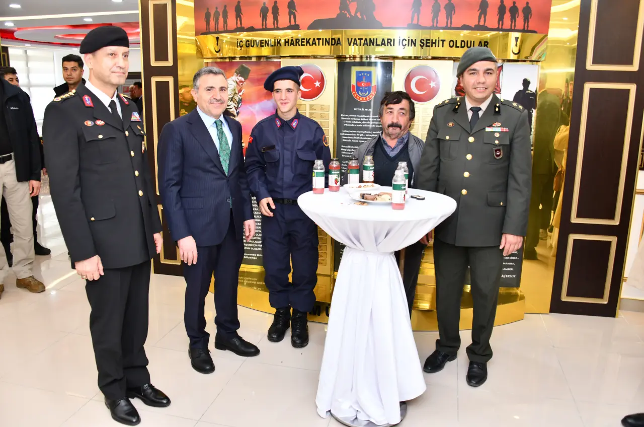 Gümüşhane’de 9 özel birey bir günlüğüne Mehmetçik oldu 12