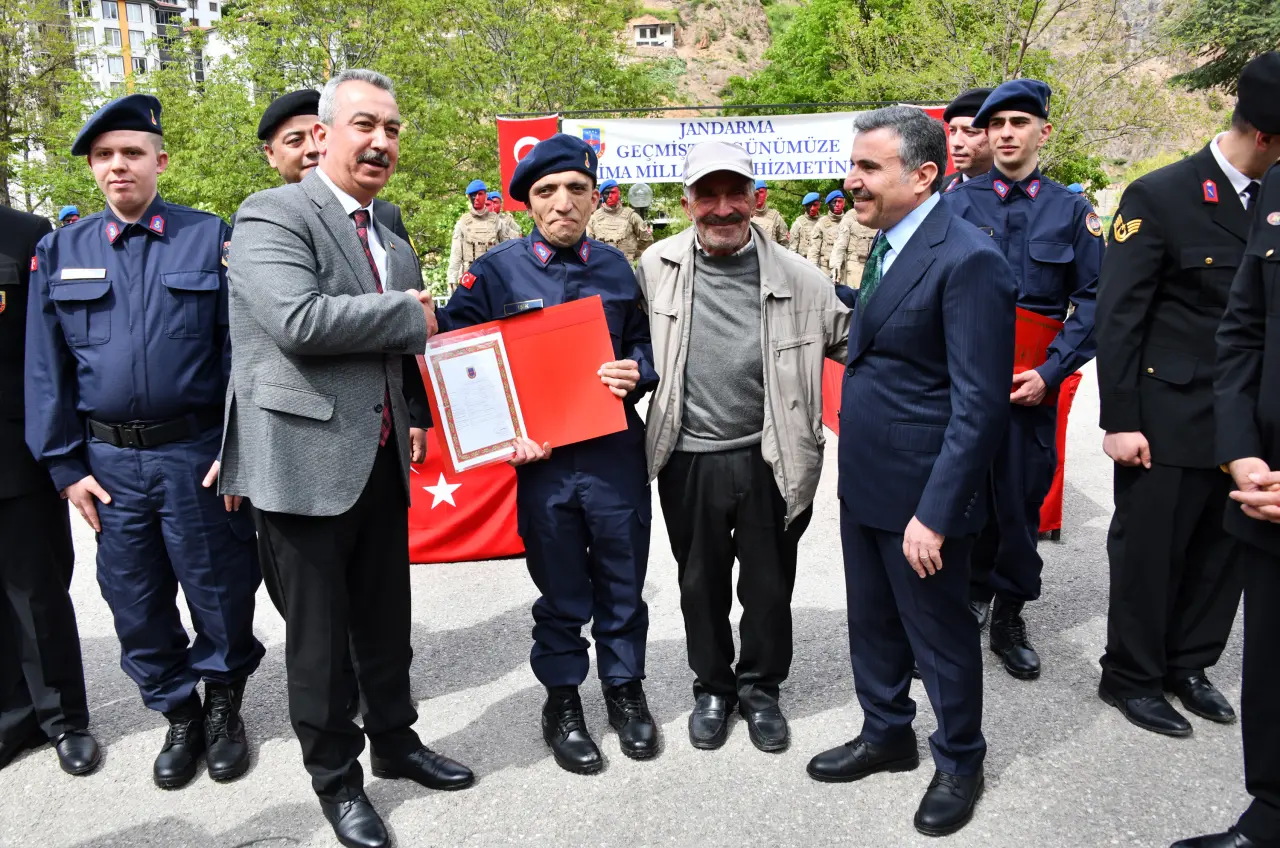 Gümüşhane’de 9 özel birey bir günlüğüne Mehmetçik oldu 40