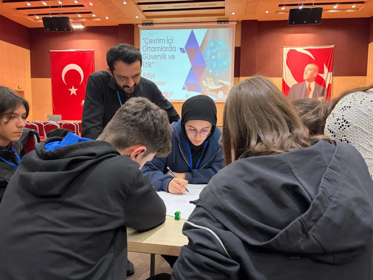 Gümüşhane'de Çevrim İçi Ortamlarda Etik ve Güvenlik Atölyesi Düzenlendi 4