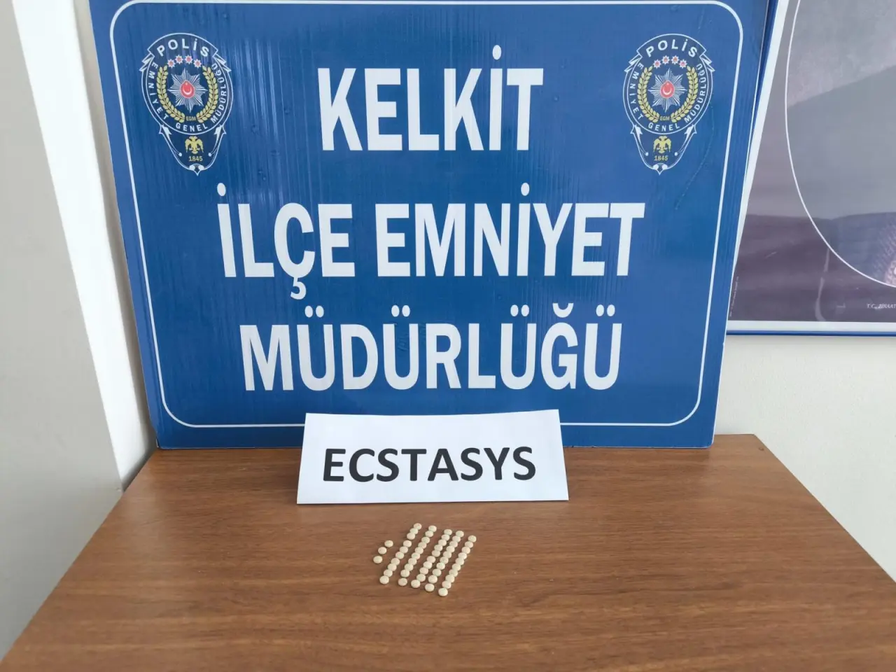 Gümüşhane’de "Change" Araç ve Binlerce Kaçak Malzeme Yakalandı! İşte Operasyonun Detayları 2