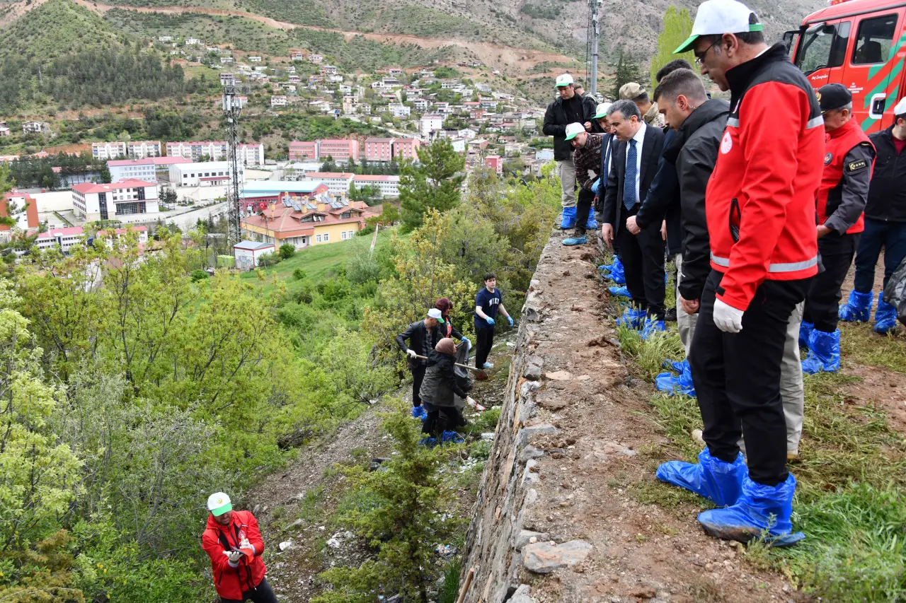 Gümüşhane'de "Orman Benim" Kampanyası: Vali Cevdet Atay Farkındalık Etkinliğine Katıldı 3