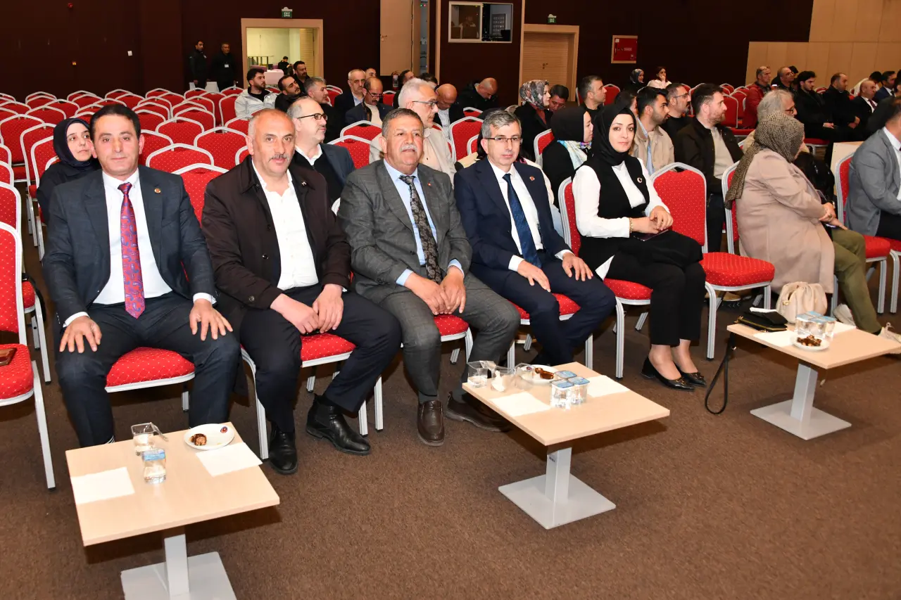 Gümüşhane’de TUREB heyeti şehrin turizm geleceği için bir araya geldi 19
