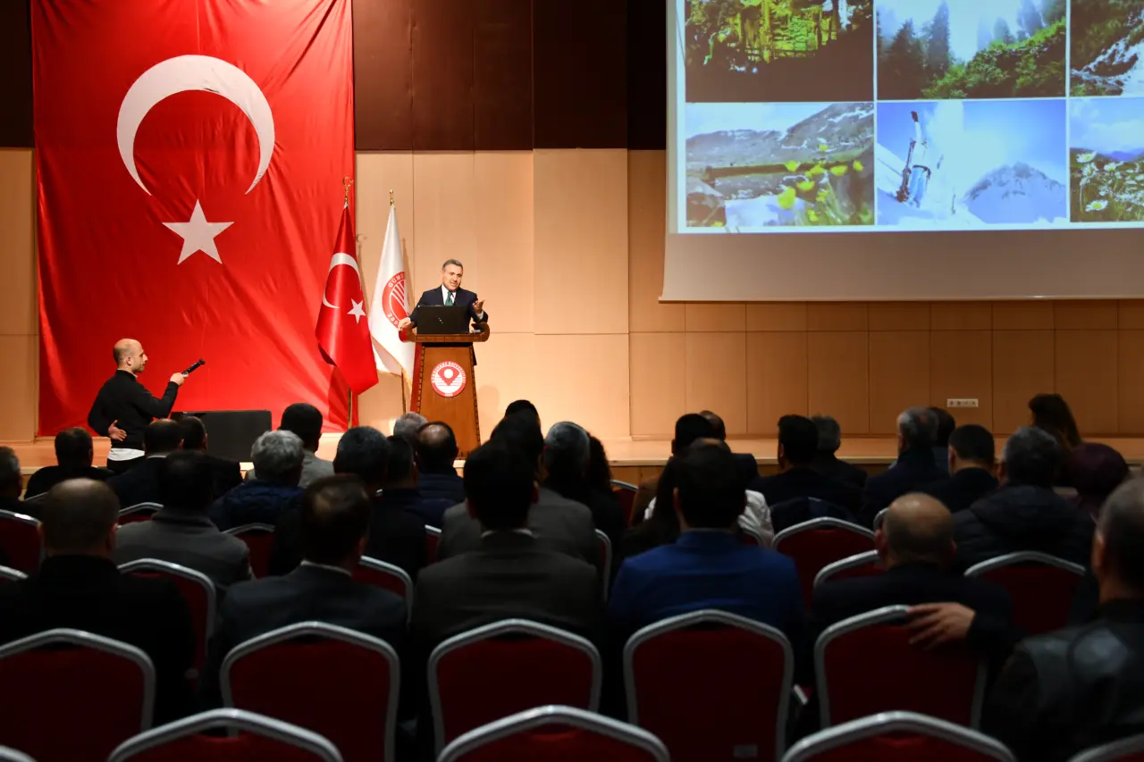 Gümüşhane’de TUREB heyeti şehrin turizm geleceği için bir araya geldi 3