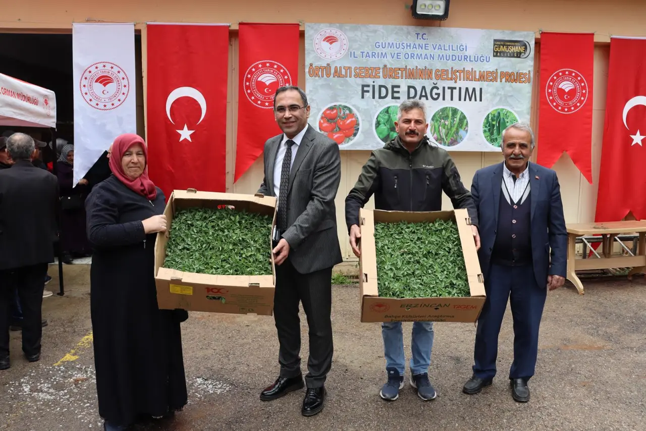Gümüşhaneli çiftçiye yüzde 50 hibeli 200 bin fide 6