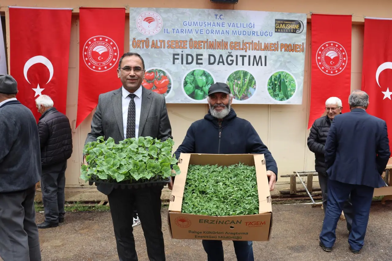 Gümüşhaneli çiftçiye yüzde 50 hibeli 200 bin fide 7