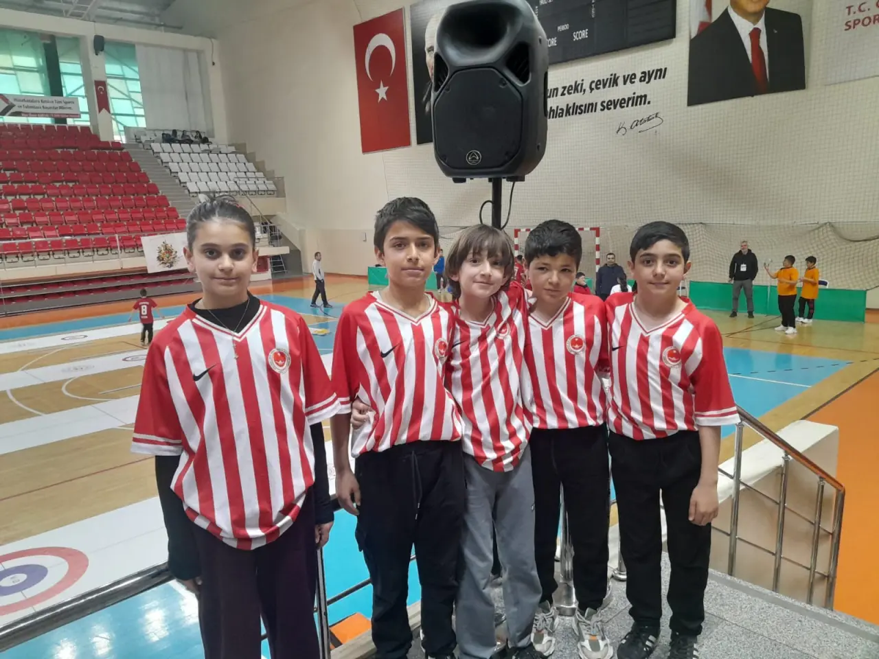 Gümüşhaneli Öğrenciler Floor Curling Bölge Yarışmalarında Şampiyon Oldu 1