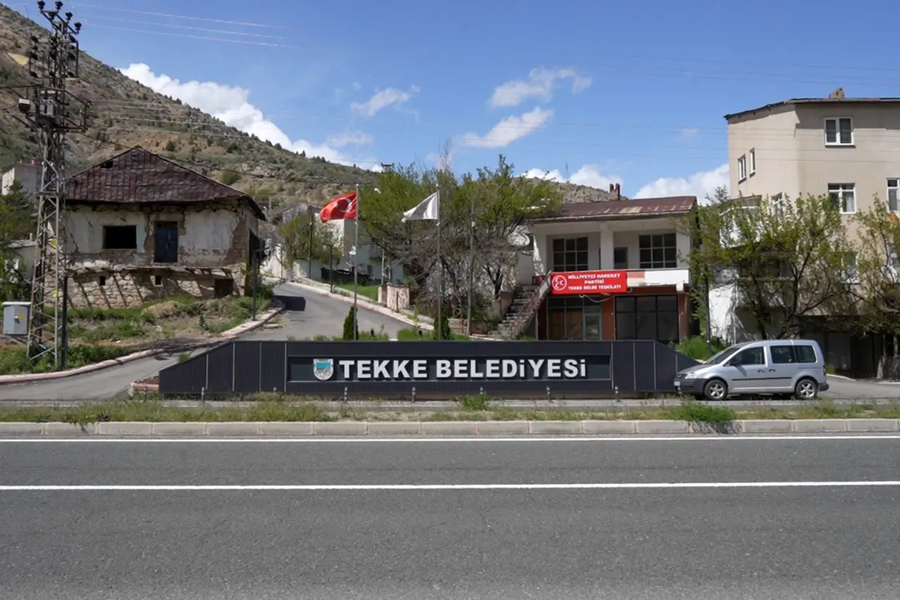 Gümüşhane'nin 3 bin seçmenli Tekke beldesinde 11 adaylı seçim yarışı 3