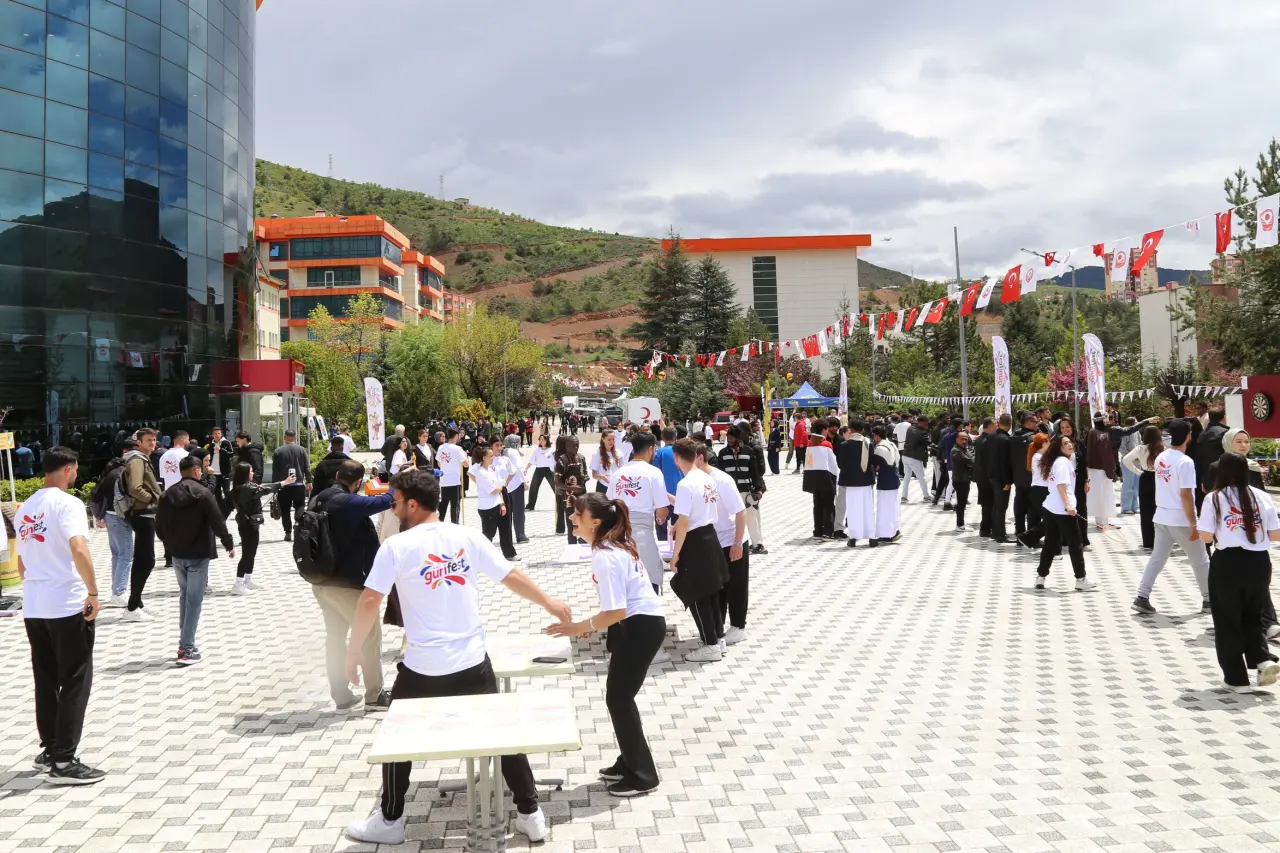 Günifest’te İlk Gün Coşkusu Kampüsü Sardı 8