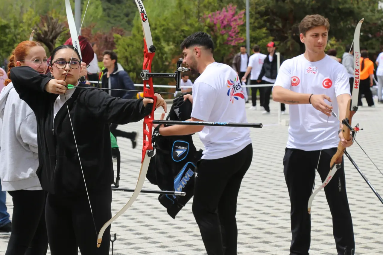 Günifest’te İlk Gün Coşkusu Kampüsü Sardı 3