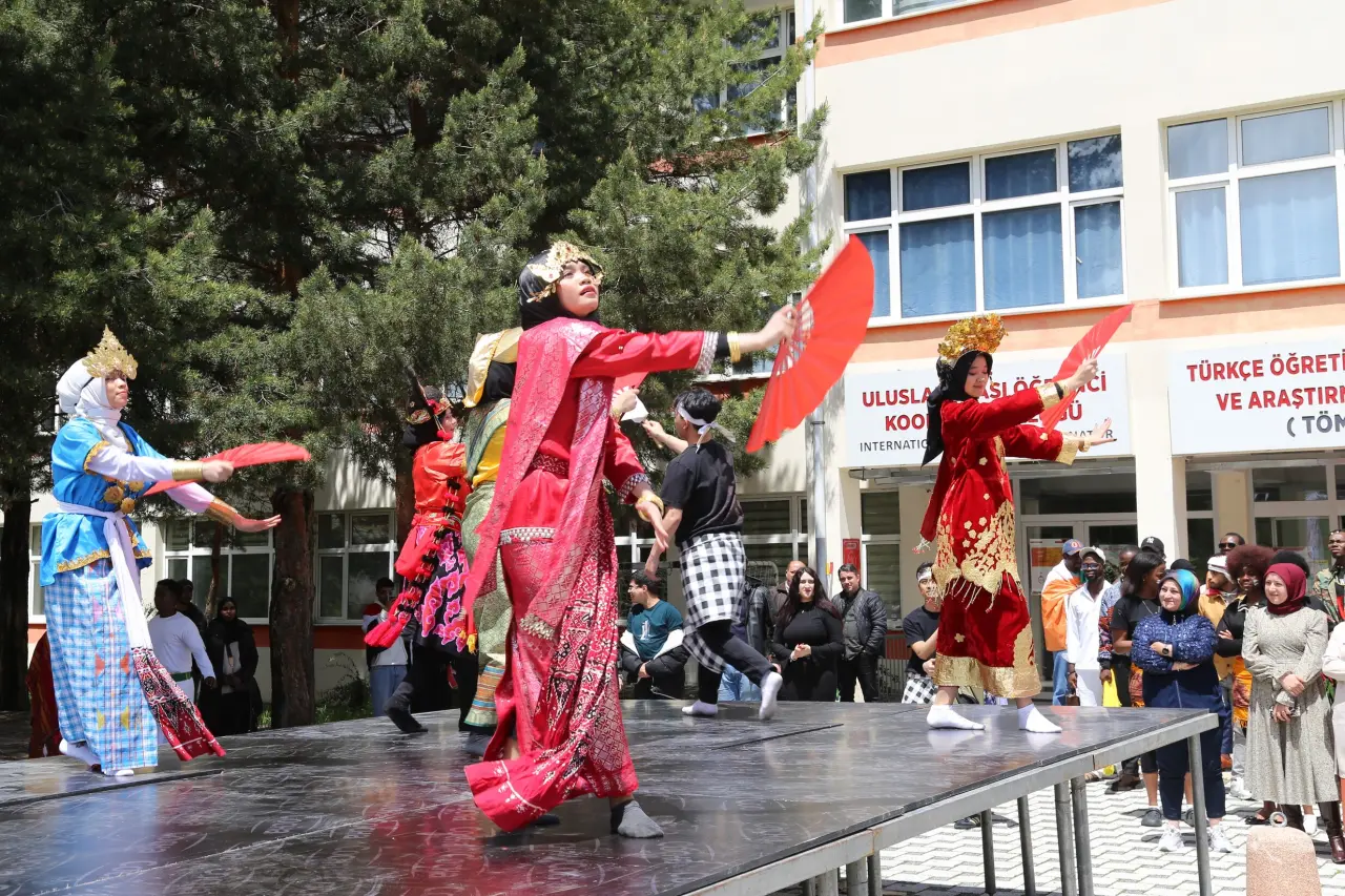 Günifest’te İlk Gün Coşkusu Kampüsü Sardı 10