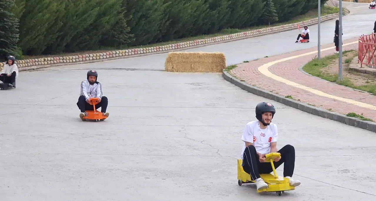 Kampüste Adrenalin Tavan Yaptı: Rampadan Aşağı Son Sürat İndiler! 7