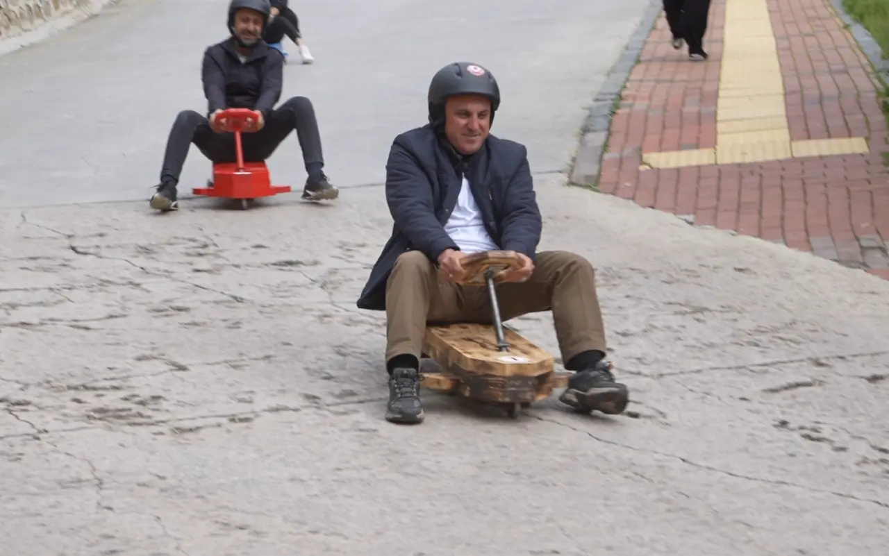 Kampüste Adrenalin Tavan Yaptı: Rampadan Aşağı Son Sürat İndiler! 9