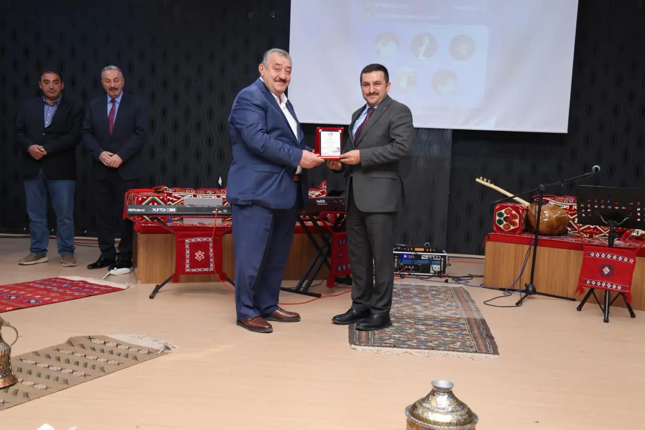 Kelkit’te Kültürel Miras Rüzgarı: "Gönülden Süzülen Ezgiler" Programı Büyük İlgi Gördü 48