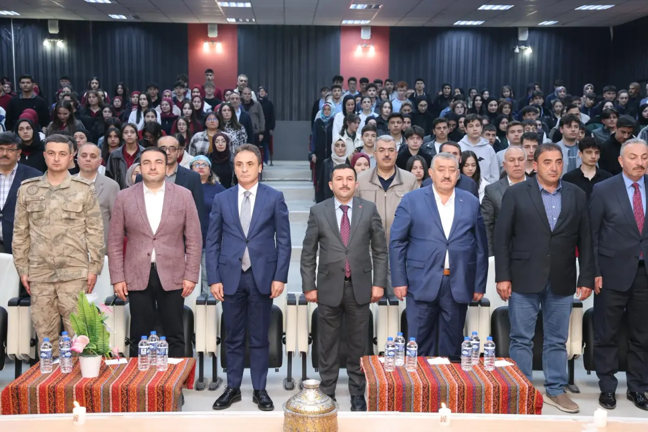 Kelkit’te Kültürel Miras Rüzgarı: "Gönülden Süzülen Ezgiler" Programı Büyük İlgi Gördü 10