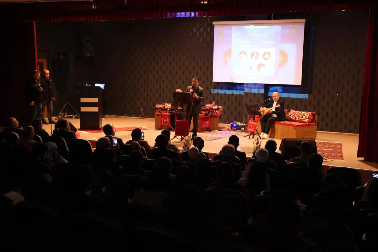 Kelkit’te Kültürel Miras Rüzgarı: "Gönülden Süzülen Ezgiler" Programı Büyük İlgi Gördü 29