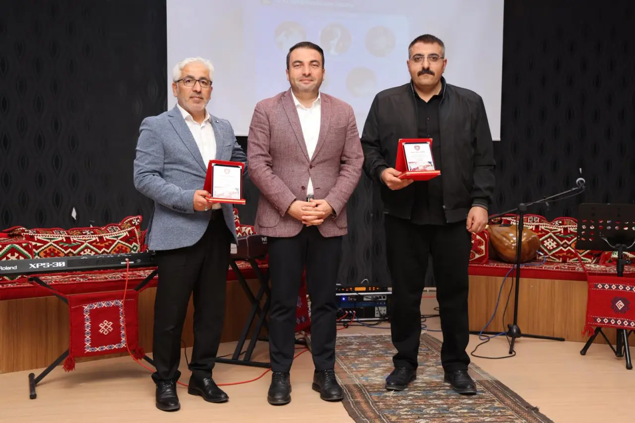 Kelkit’te Kültürel Miras Rüzgarı: "Gönülden Süzülen Ezgiler" Programı Büyük İlgi Gördü 6
