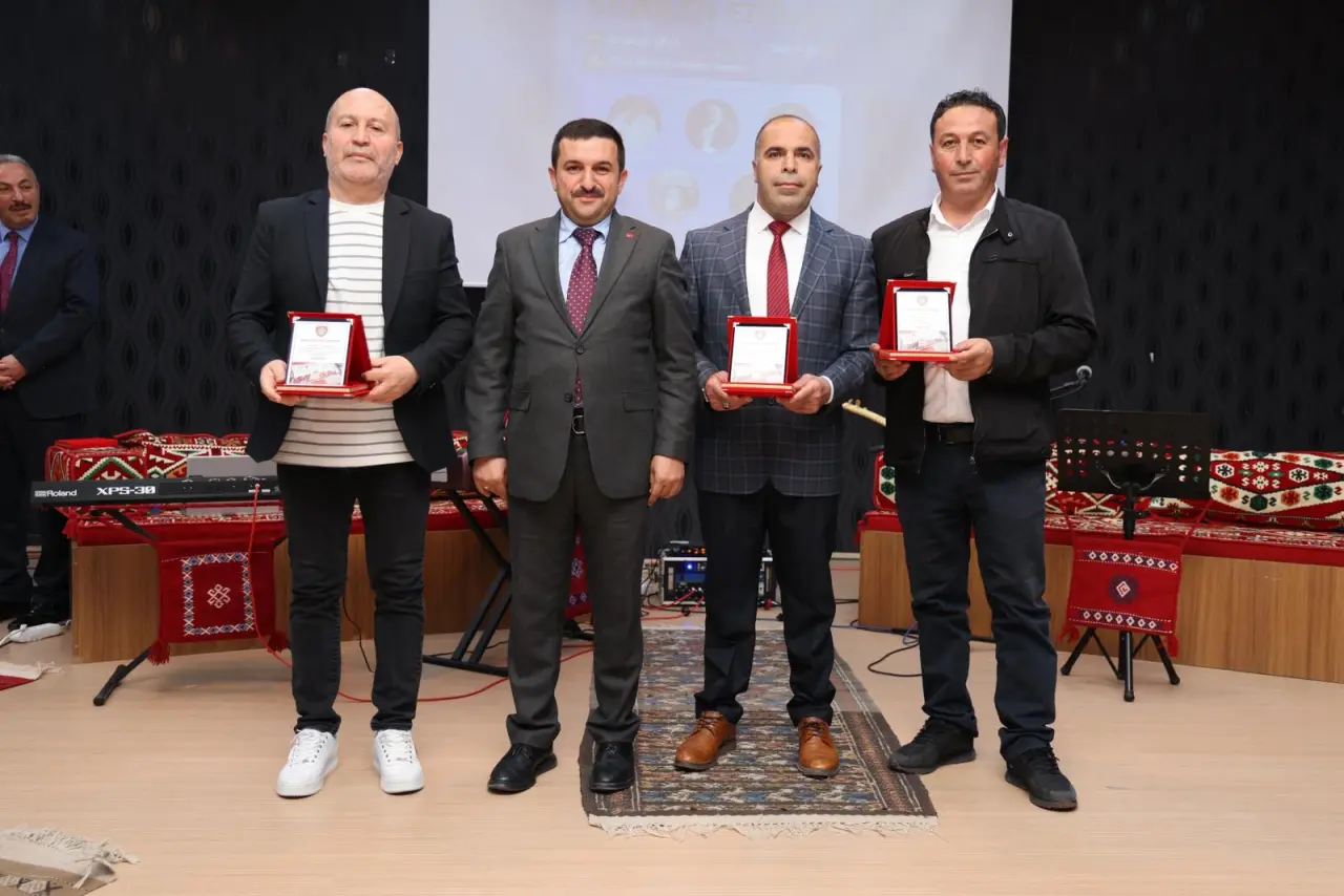 Kelkit’te Kültürel Miras Rüzgarı: "Gönülden Süzülen Ezgiler" Programı Büyük İlgi Gördü 24
