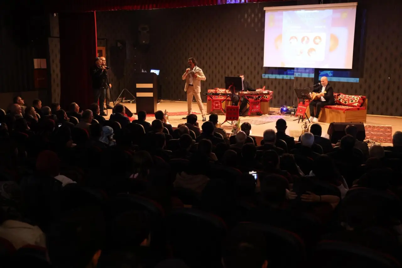 Kelkit’te Kültürel Miras Rüzgarı: "Gönülden Süzülen Ezgiler" Programı Büyük İlgi Gördü 20