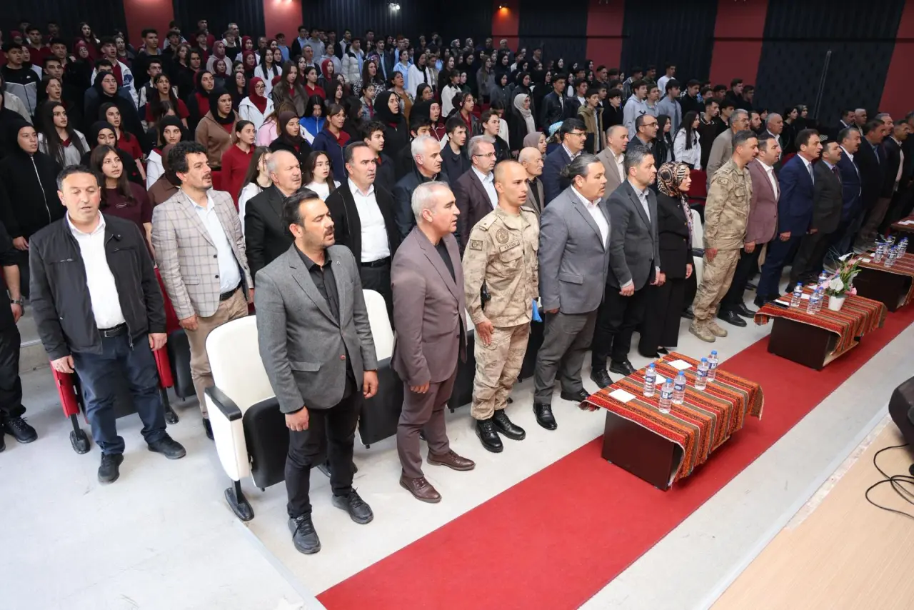 Kelkit’te Kültürel Miras Rüzgarı: "Gönülden Süzülen Ezgiler" Programı Büyük İlgi Gördü 47