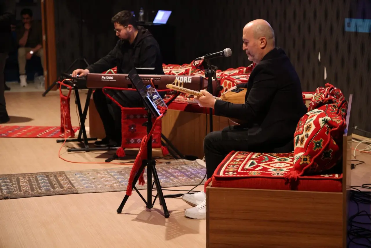 Kelkit’te Kültürel Miras Rüzgarı: "Gönülden Süzülen Ezgiler" Programı Büyük İlgi Gördü 18