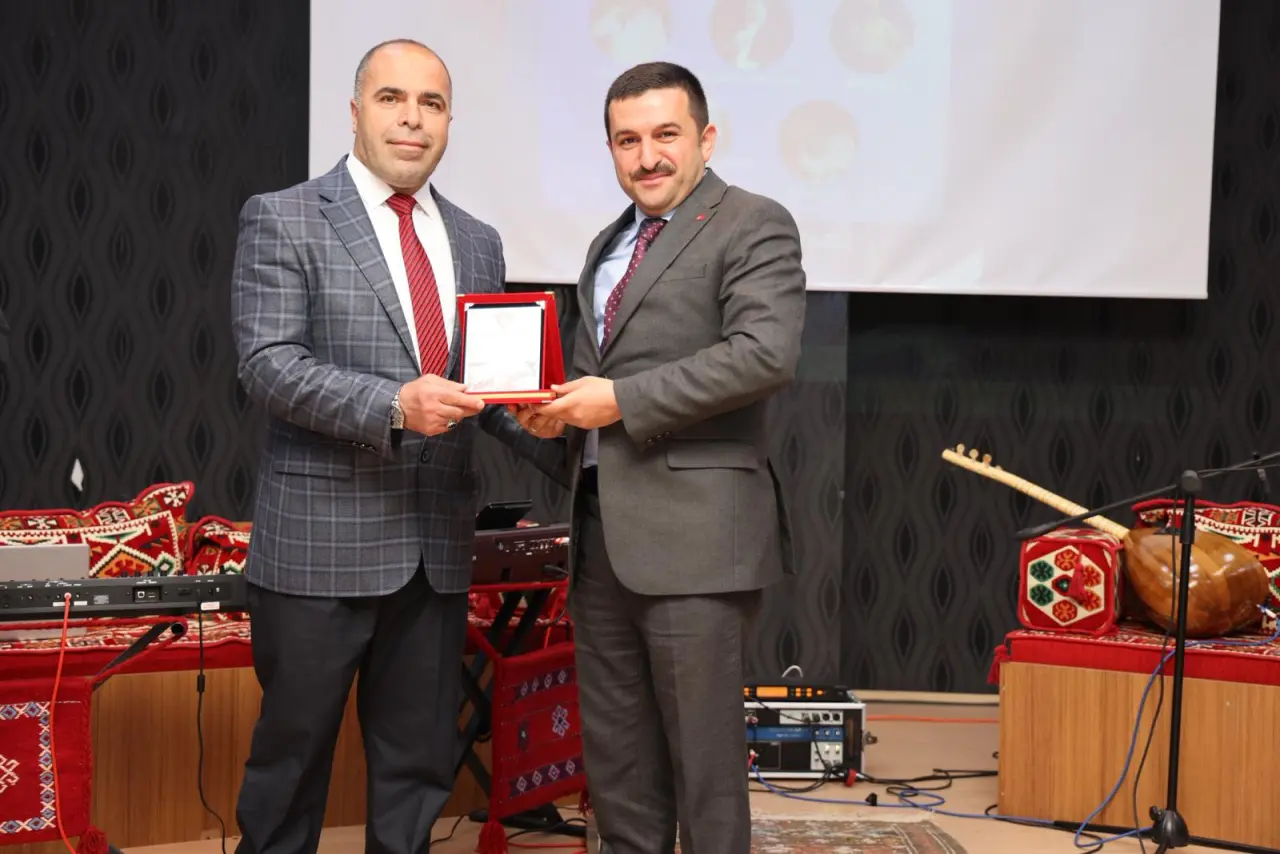 Kelkit’te Kültürel Miras Rüzgarı: "Gönülden Süzülen Ezgiler" Programı Büyük İlgi Gördü 46