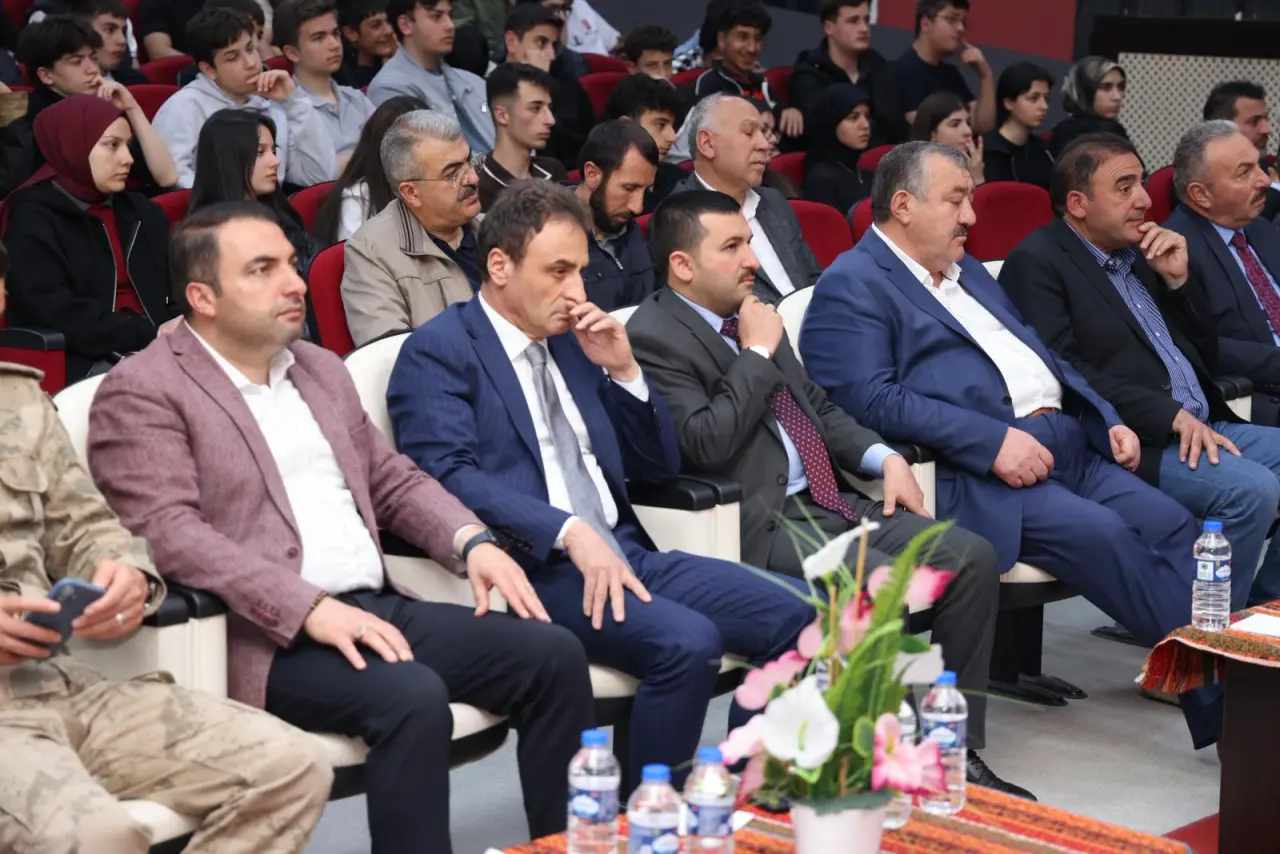 Kelkit’te Kültürel Miras Rüzgarı: "Gönülden Süzülen Ezgiler" Programı Büyük İlgi Gördü 28