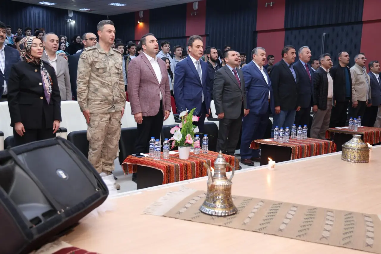 Kelkit’te Kültürel Miras Rüzgarı: "Gönülden Süzülen Ezgiler" Programı Büyük İlgi Gördü 53