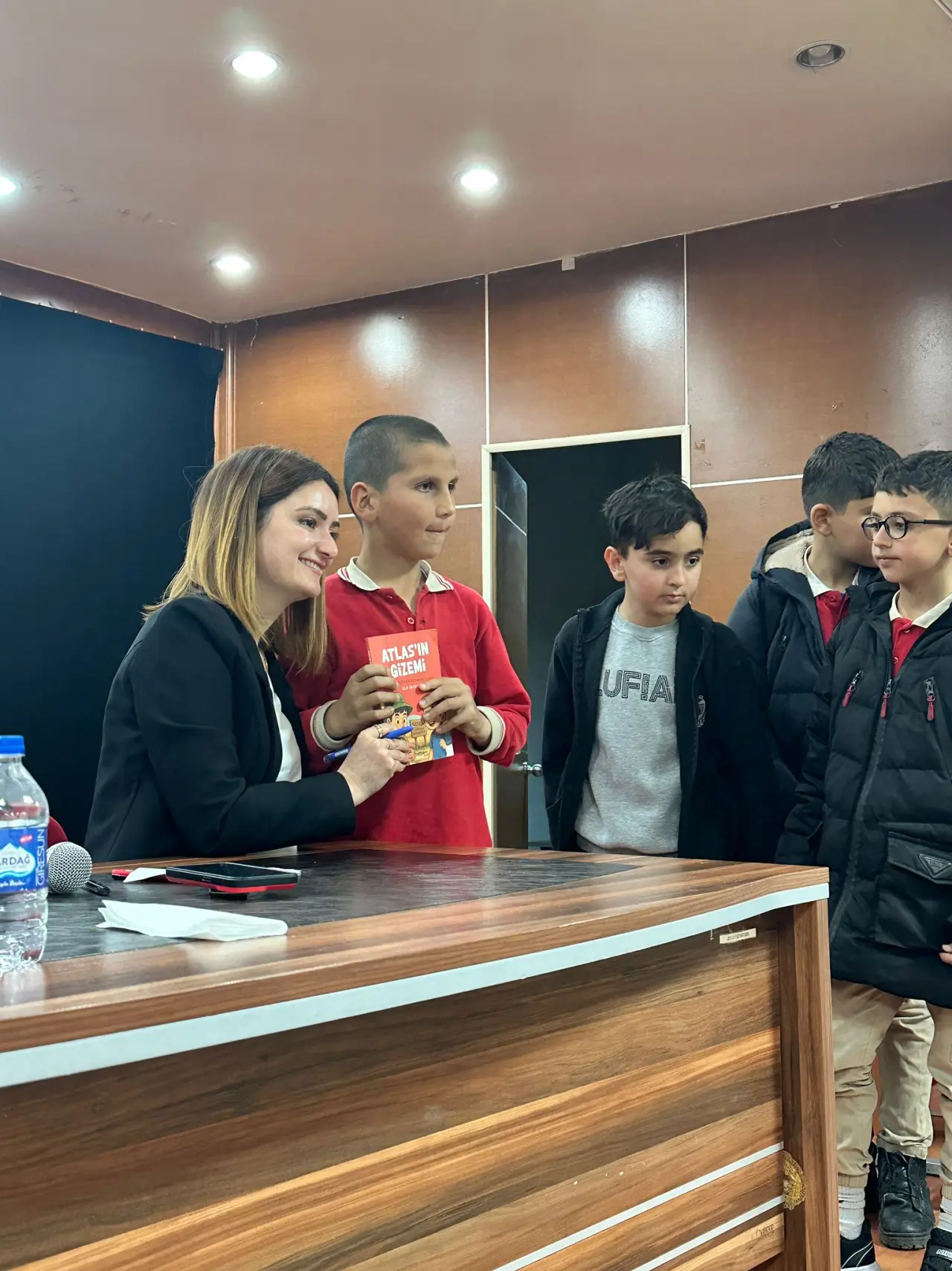 Köse'de Kitabı Okuyan Ödülü Kaptı: Liselilerin Yoğun İlgi Gösterdiği Yazar Yeni Müjdeyi Verdi! 1