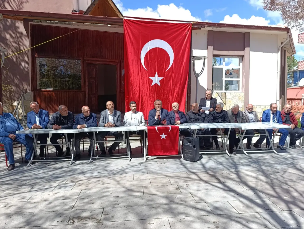Köse'de Siyasi Partiler ve STK'lardan Köse Dağı Tüneli İçin Ortak Deklarasyon: “İkna olmasak Cumhurbaşkanı’na gideceğiz” 3